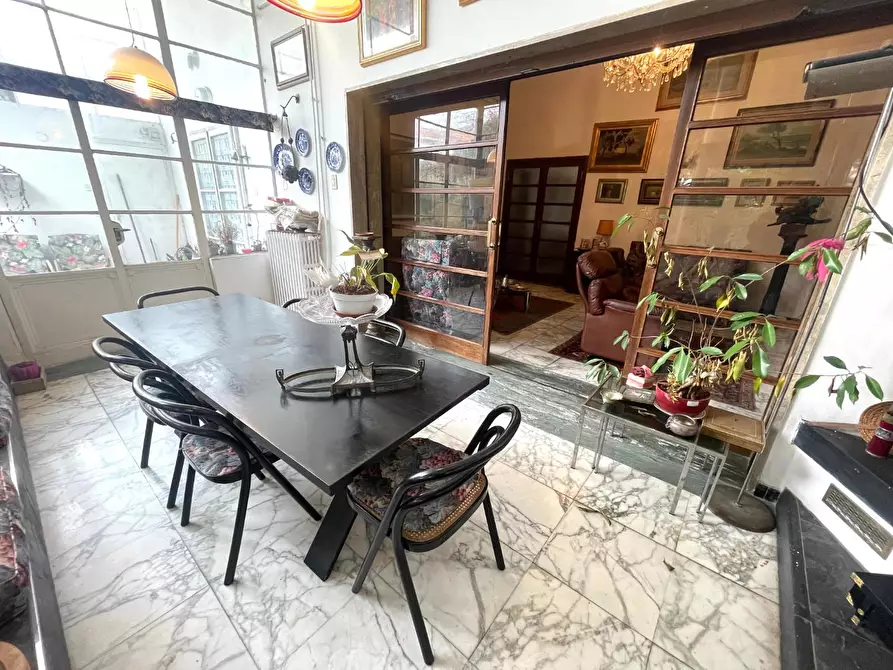 Immagine 21 di Villa in vendita  a Livorno