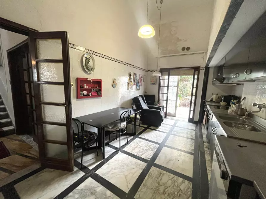 Immagine 24 di Villa in vendita  a Livorno