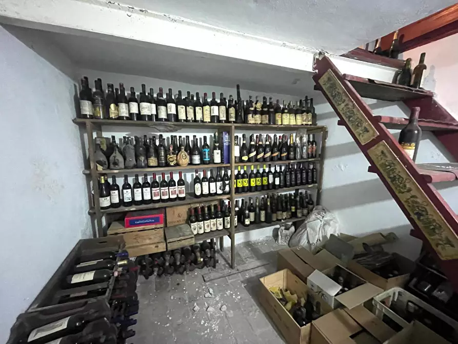 Immagine 42 di Villa in vendita  a Livorno