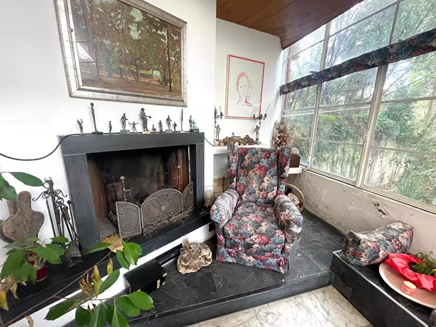 Immagine 20 di Villa in vendita  a Livorno