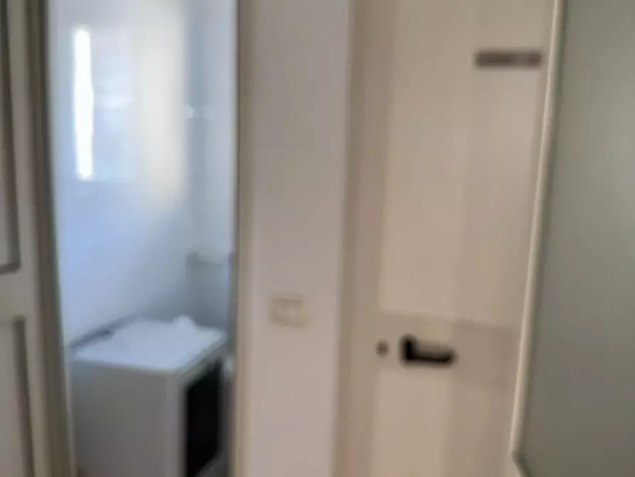 Immagine 28 di Capannone industriale in vendita  a Massa