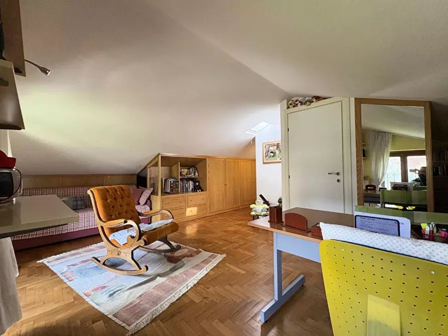 Immagine 71 di Villetta a schiera in vendita  a Calci