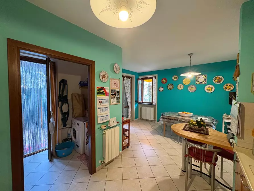 Immagine 41 di Villetta a schiera in vendita  a Calci