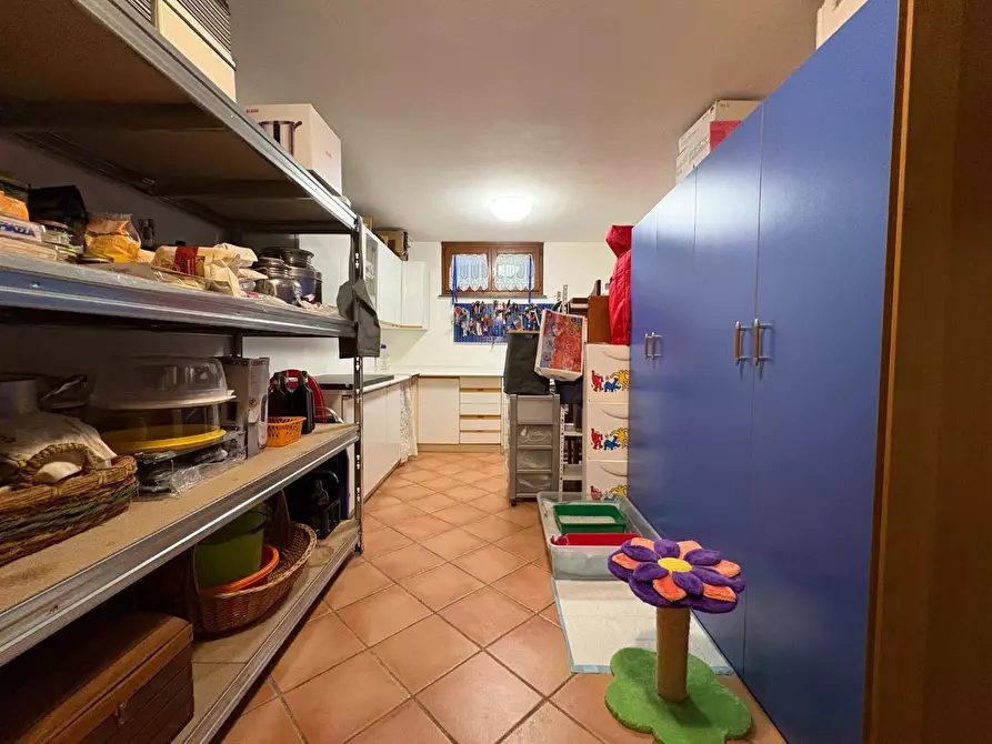 Immagine 73 di Villetta a schiera in vendita  a Calci