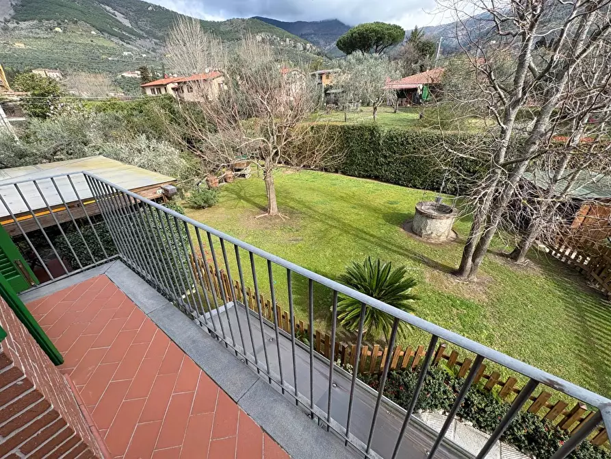 Immagine 11 di Villetta a schiera in vendita  a Calci