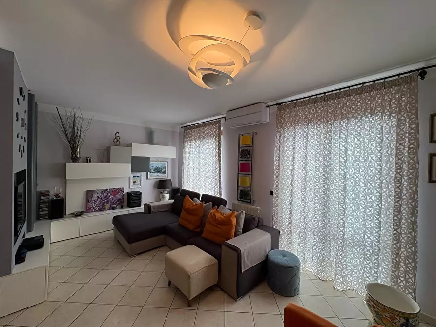 Immagine 42 di Villetta a schiera in vendita  a Calci