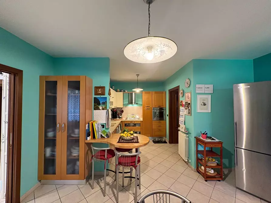 Immagine 43 di Villetta a schiera in vendita  a Calci