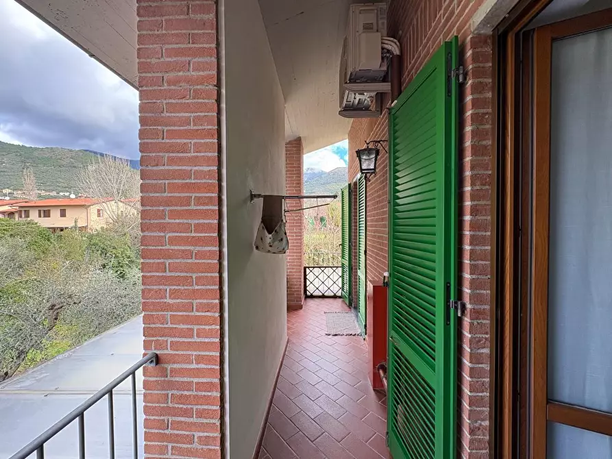 Immagine 60 di Villetta a schiera in vendita  a Calci