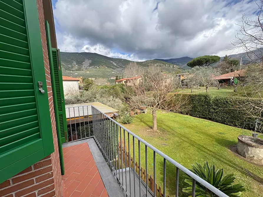 Immagine 12 di Villetta a schiera in vendita  a Calci