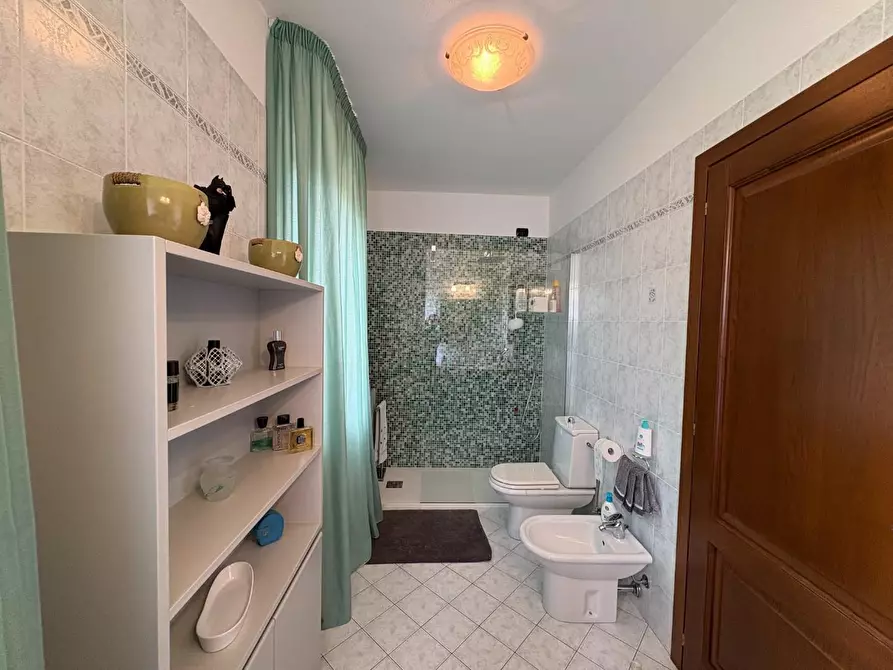 Immagine 49 di Villetta a schiera in vendita  a Calci