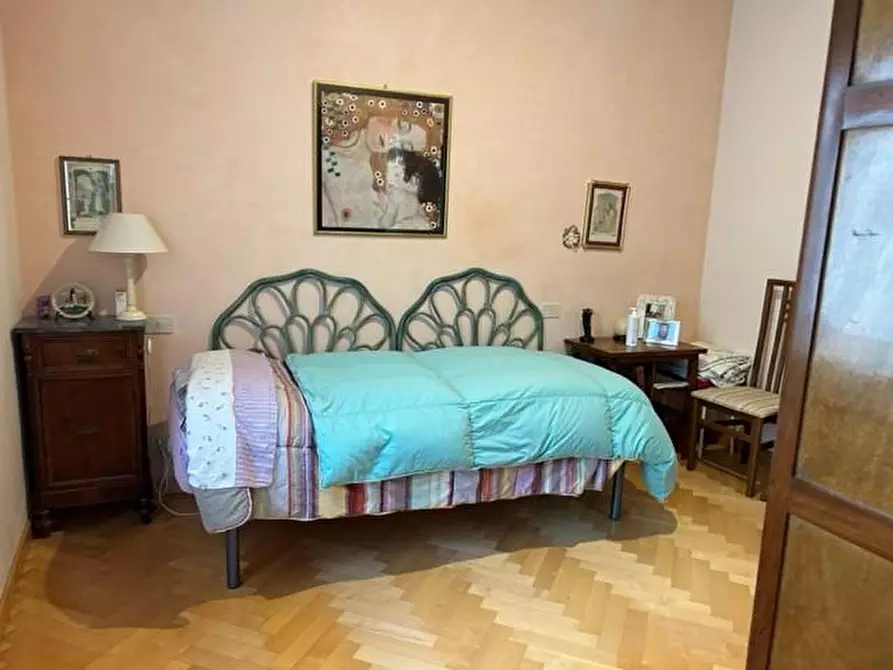 Immagine 11 di Villetta a schiera in vendita  a Siena