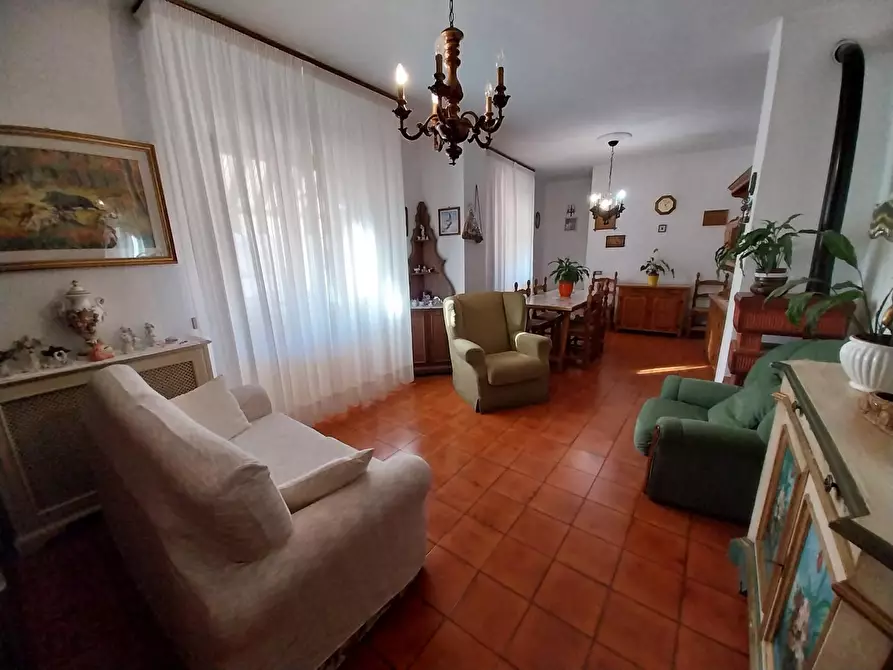 Immagine 2 di Appartamento in vendita  a Calci