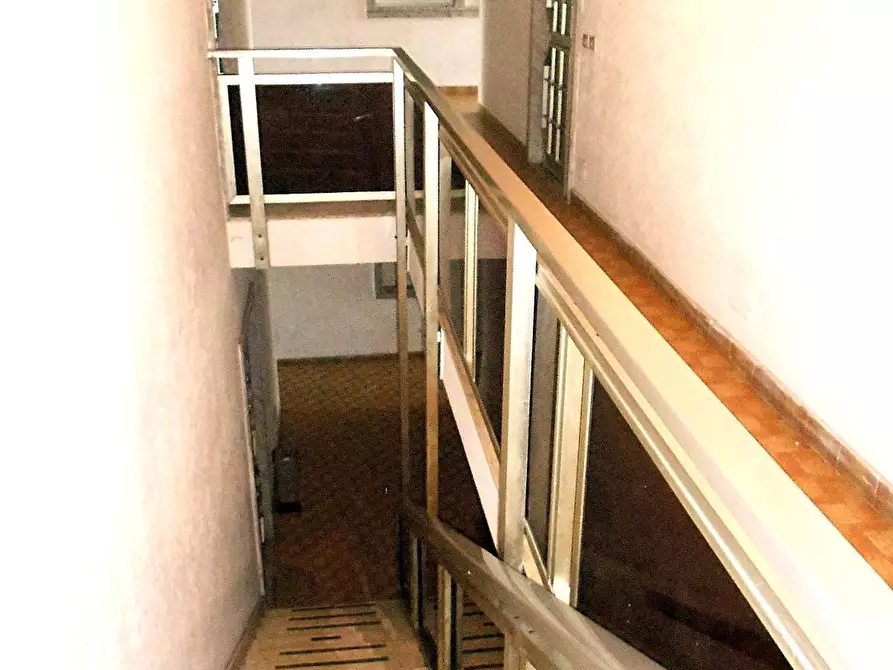 Immagine 54 di Appartamento in vendita  a Massa