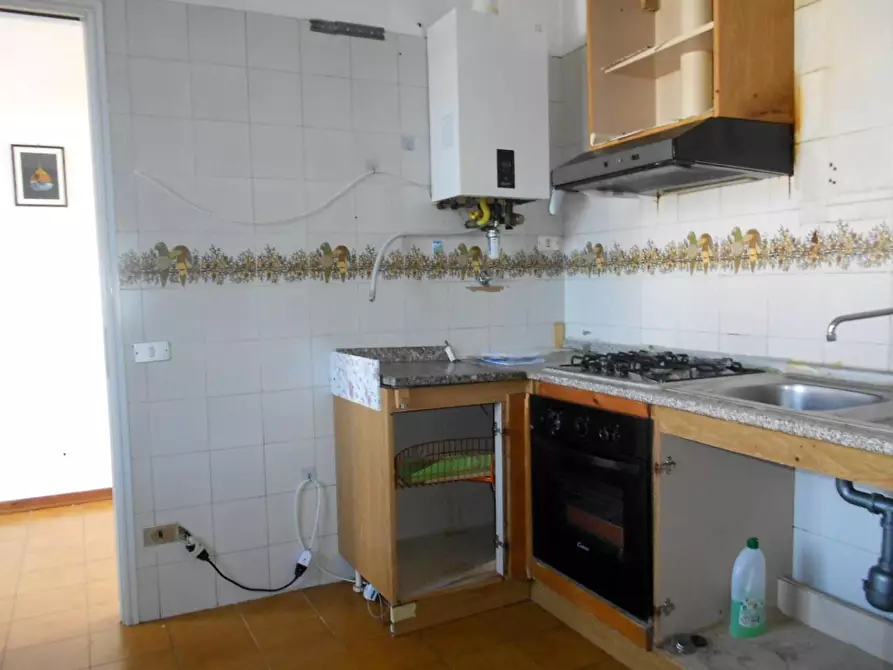 Immagine 10 di Appartamento in vendita  a Massa