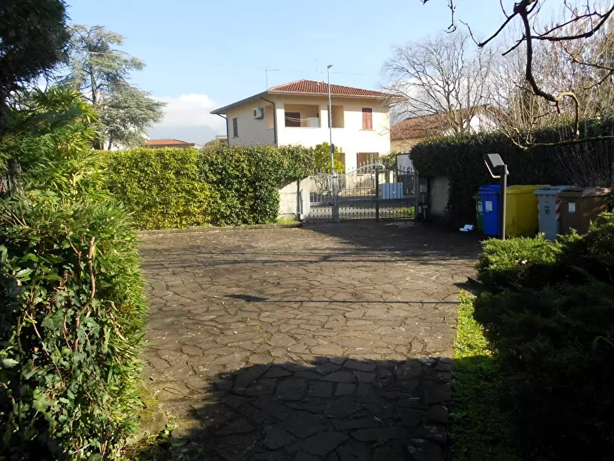 Immagine 56 di Appartamento in vendita  a Massa