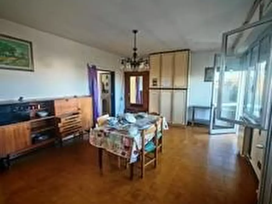 Immagine 30 di Appartamento in vendita  a Massa