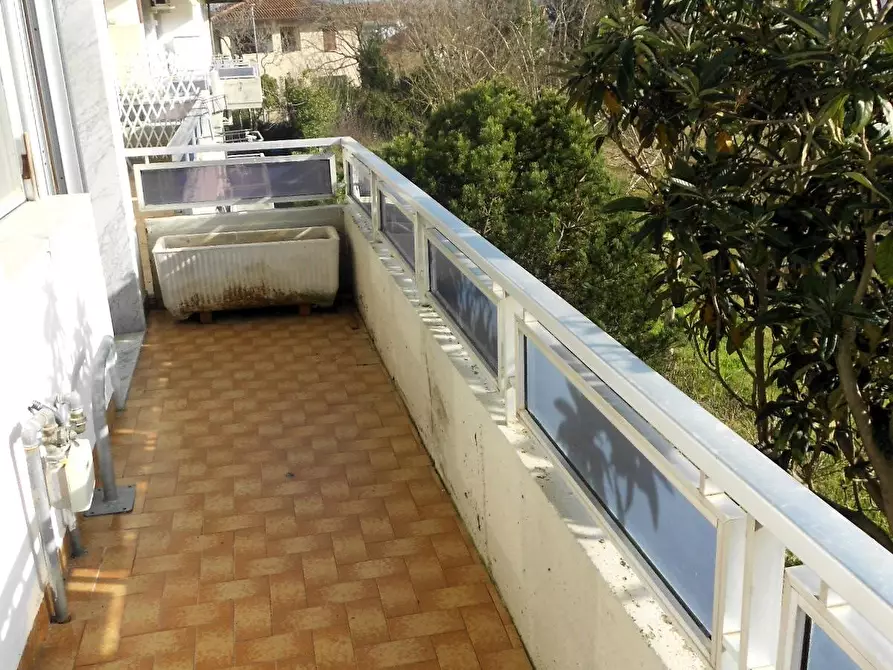 Immagine 35 di Appartamento in vendita  a Massa