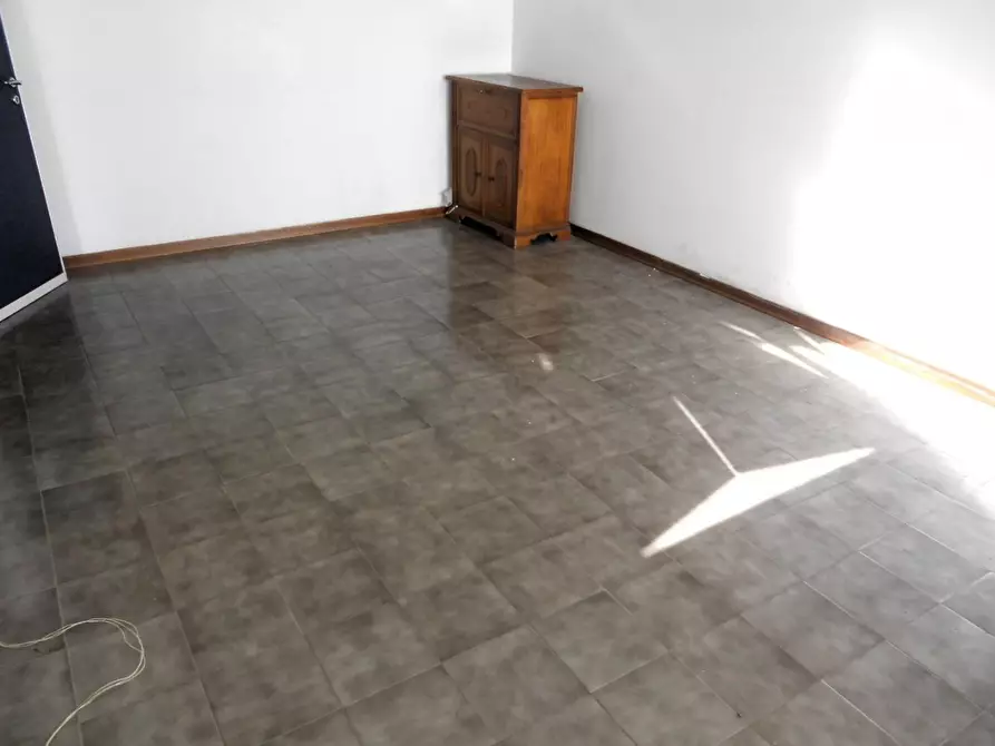 Immagine 26 di Appartamento in vendita  a Massa