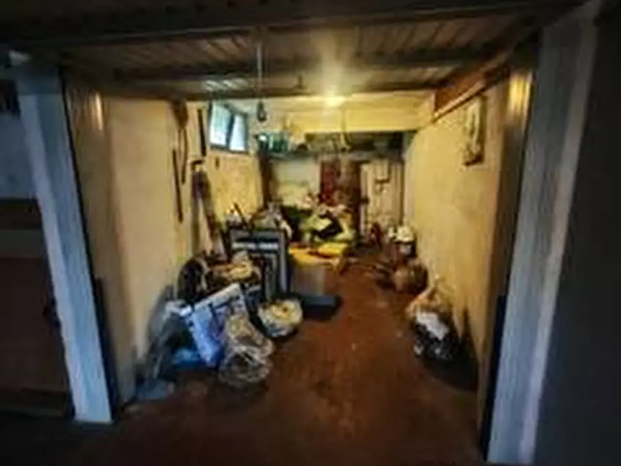 Immagine 26 di Appartamento in vendita  a Massa