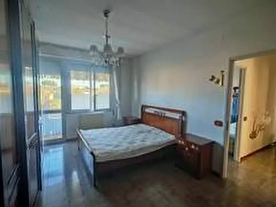 Immagine 34 di Appartamento in vendita  a Massa