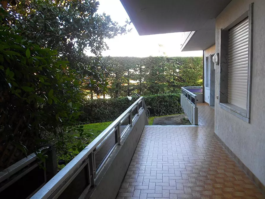 Immagine 49 di Appartamento in vendita  a Massa