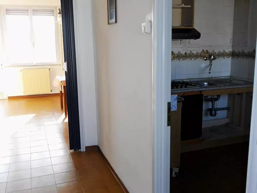 Immagine 70 di Appartamento in vendita  a Massa