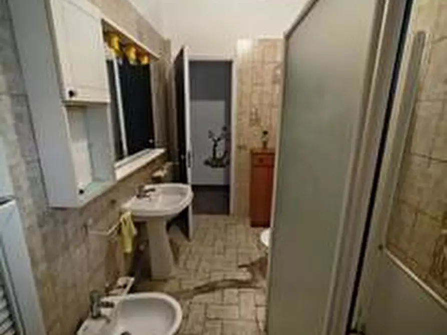 Immagine 25 di Appartamento in vendita  a Massa