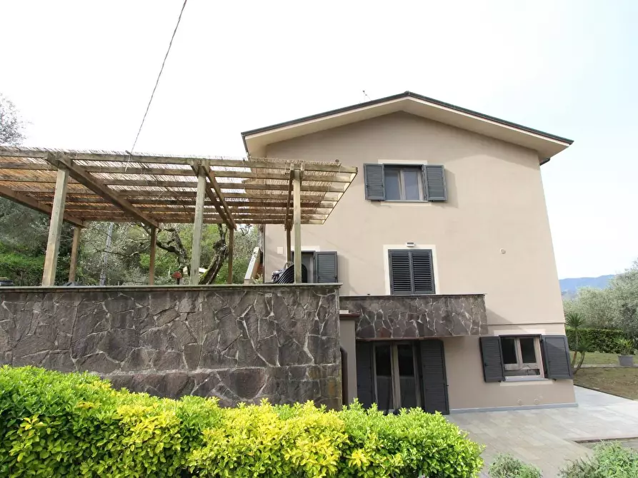 Immagine 12 di Casa bifamiliare in vendita  a La Spezia