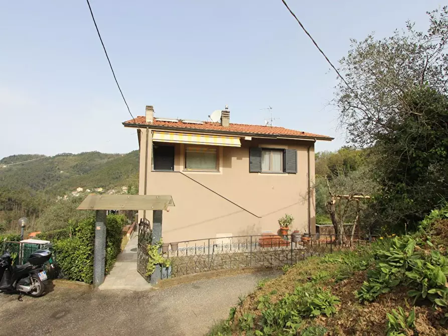 Immagine 7 di Casa bifamiliare in vendita  a La Spezia