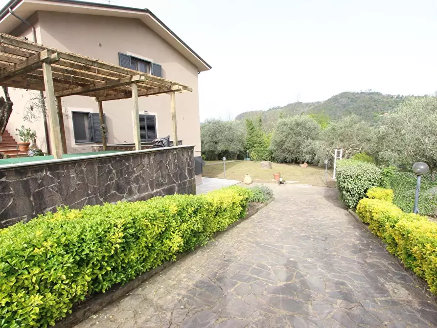 Immagine 10 di Casa bifamiliare in vendita  a La Spezia