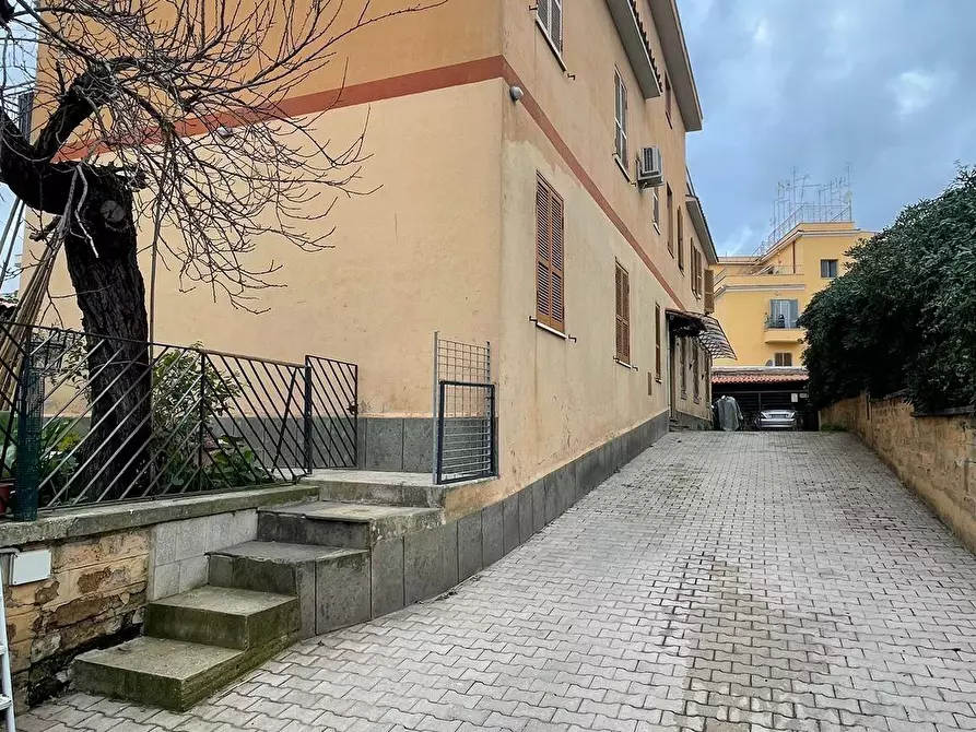 Immagine 20 di Appartamento in vendita  a Roma