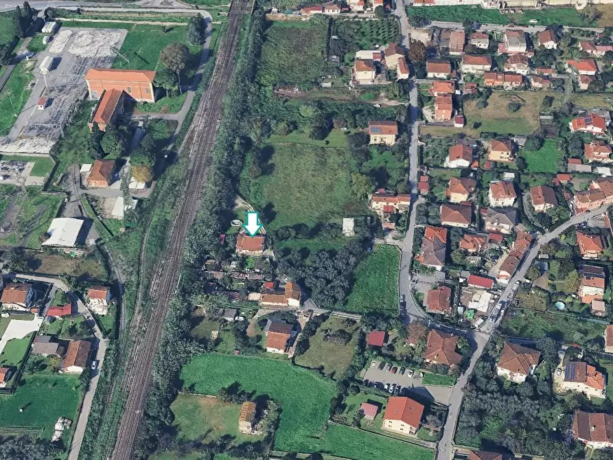 Immagine 3 di Appartamento in vendita  a Massa