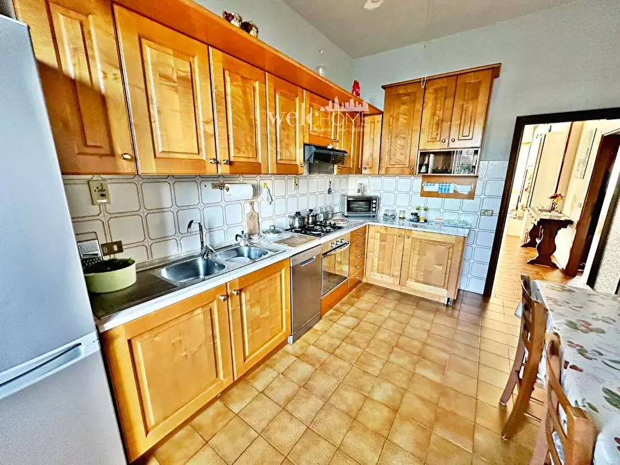 Immagine 20 di Appartamento in vendita  a Campi Bisenzio