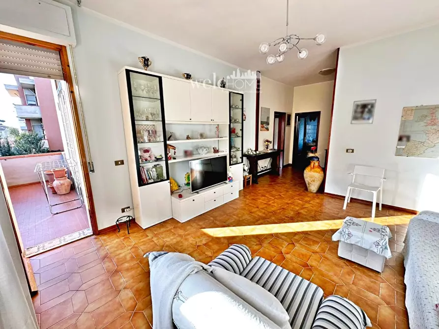 Immagine 18 di Appartamento in vendita  a Campi Bisenzio