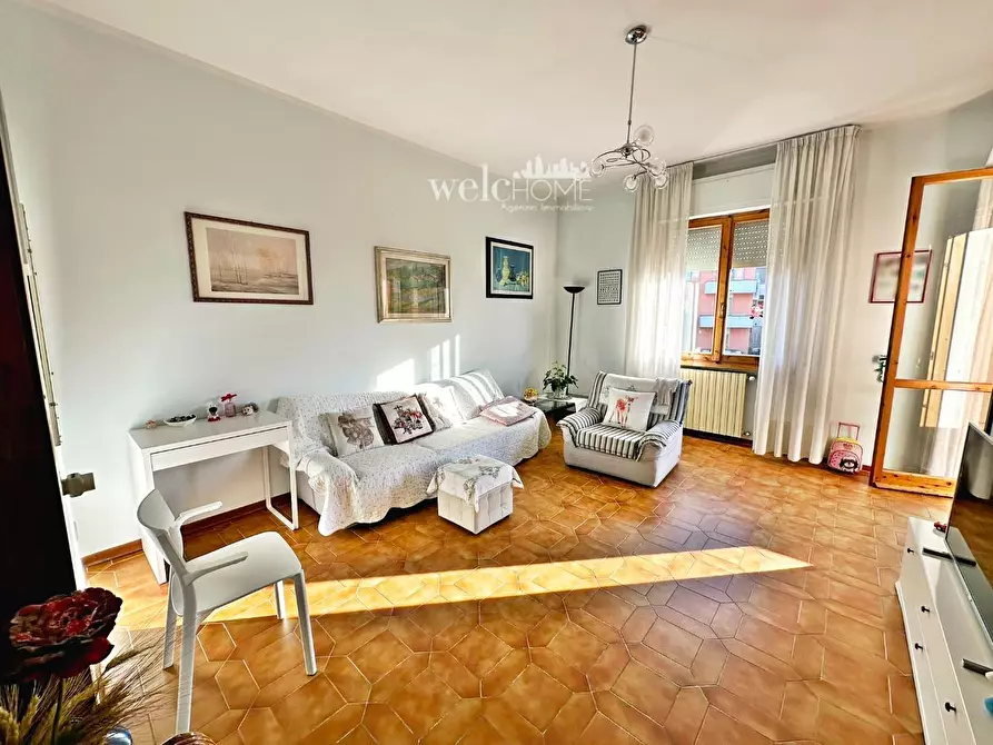 Immagine 1 di Appartamento in vendita  a Campi Bisenzio