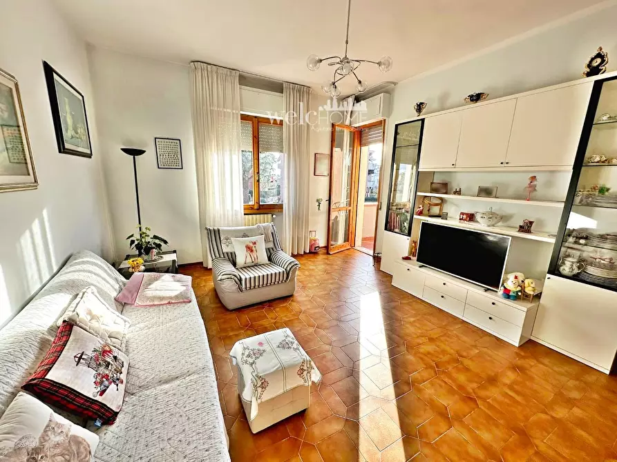 Immagine 16 di Appartamento in vendita  a Campi Bisenzio