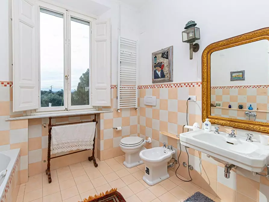 Immagine 35 di Casa bifamiliare in vendita  a Pontedera