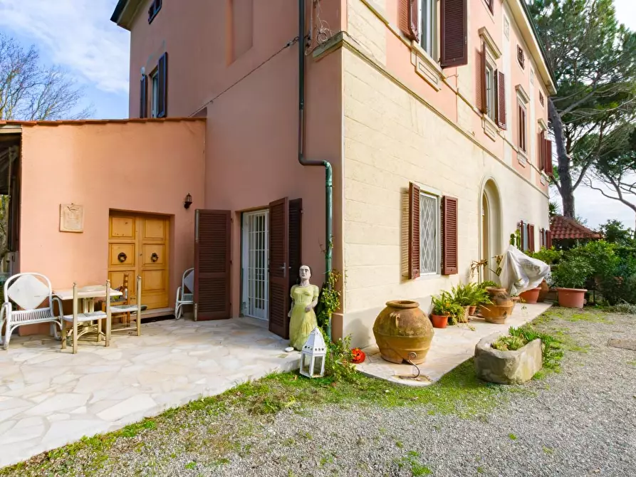 Immagine 8 di Casa bifamiliare in vendita  a Pontedera