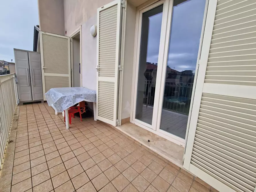 Immagine 7 di Appartamento in vendita  a Carrara