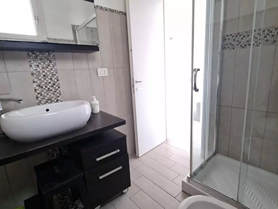 Immagine 8 di Appartamento in vendita  a Carrara