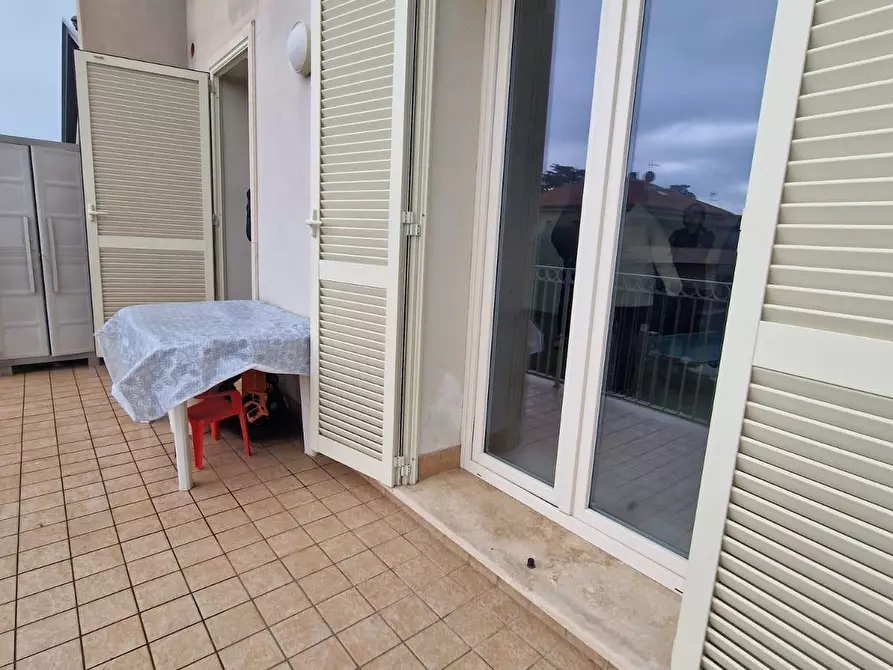 Immagine 6 di Appartamento in vendita  a Carrara