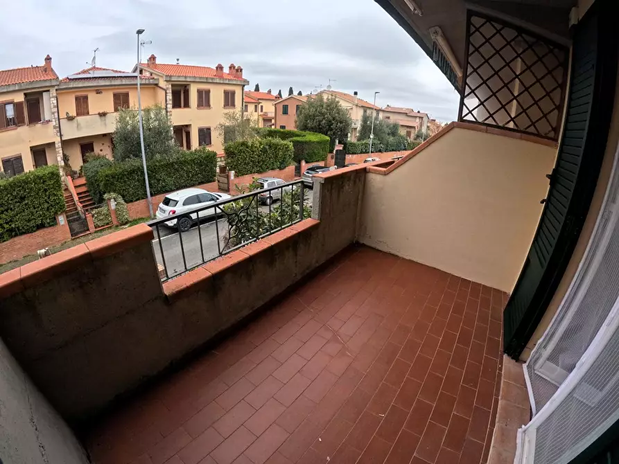 Immagine 9 di Porzione di casa in vendita  a Casole D'elsa