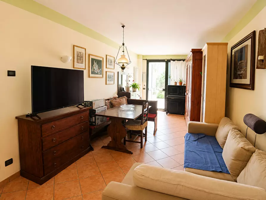 Immagine 12 di Porzione di casa in vendita  a Casole D'elsa