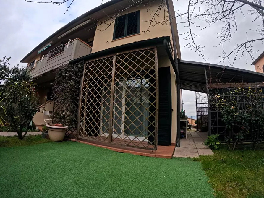 Immagine 32 di Porzione di casa in vendita  a Casole D'elsa