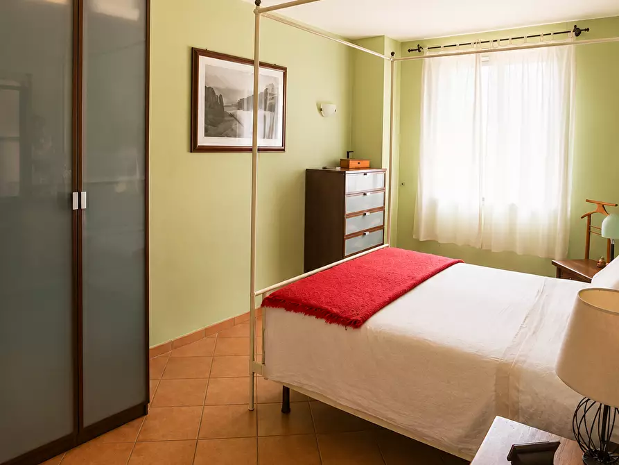 Immagine 8 di Porzione di casa in vendita  a Casole D'elsa