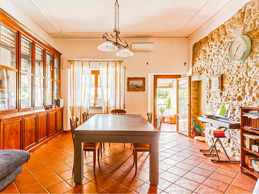 Immagine 11 di Villa in vendita  a Magliano In Toscana