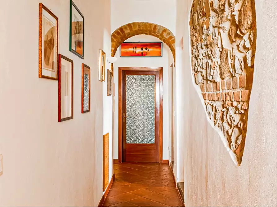 Immagine 19 di Villa in vendita  a Magliano In Toscana