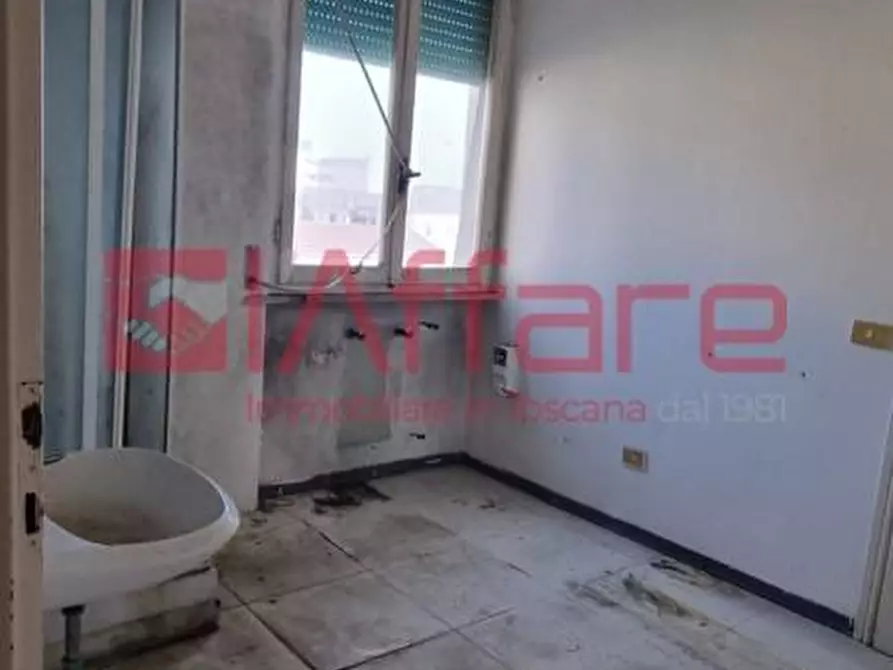 Immagine 39 di Appartamento in vendita  a Pontedera