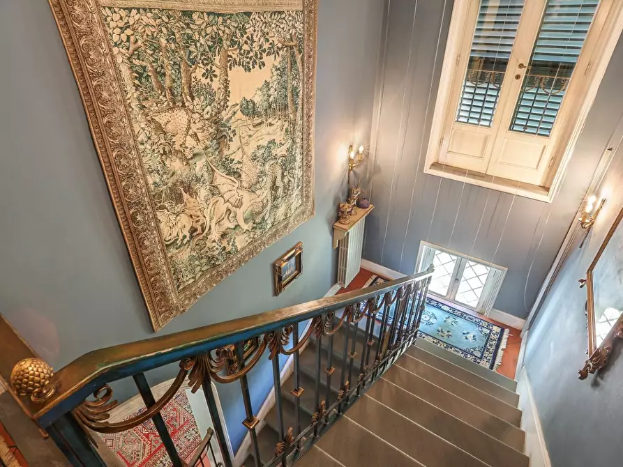 Immagine 23 di Villa in vendita  a Capannori