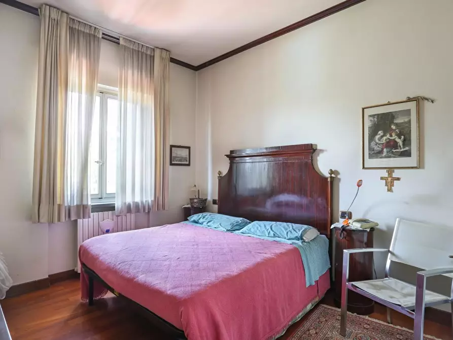 Immagine 20 di Villa in vendita  a Capannori